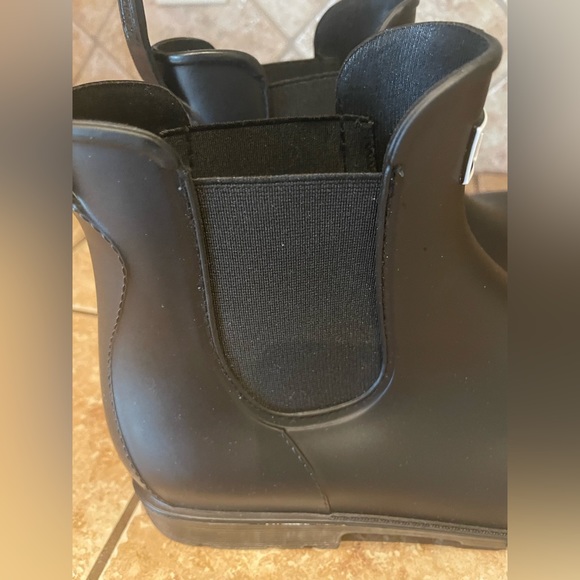 Asgard size 10 / 41 black Women's Ankle Rain Boots Waterproof Chelsea Boots ☔️ - Picture 6 of 10
